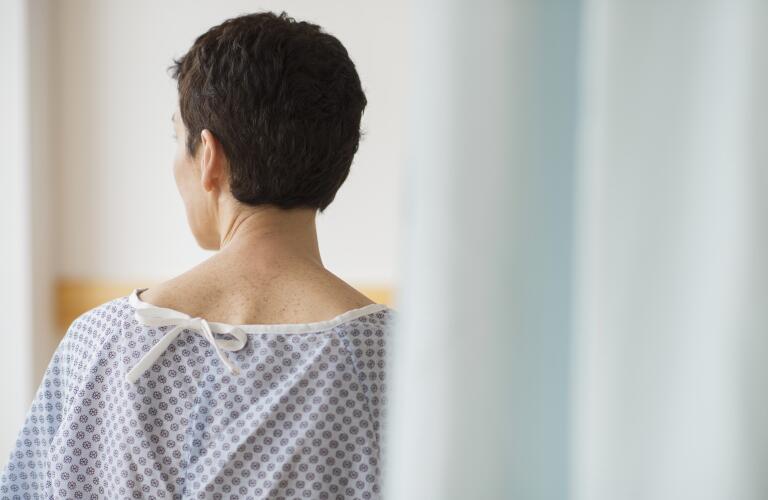 woman-patient-back