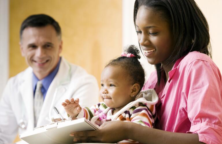 mother-and-child-with-doctor