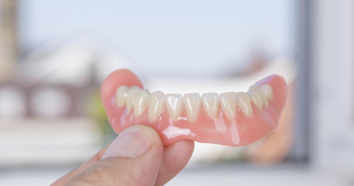 Artificial Teeth 6 Things to Know Artificial Teeth Options
