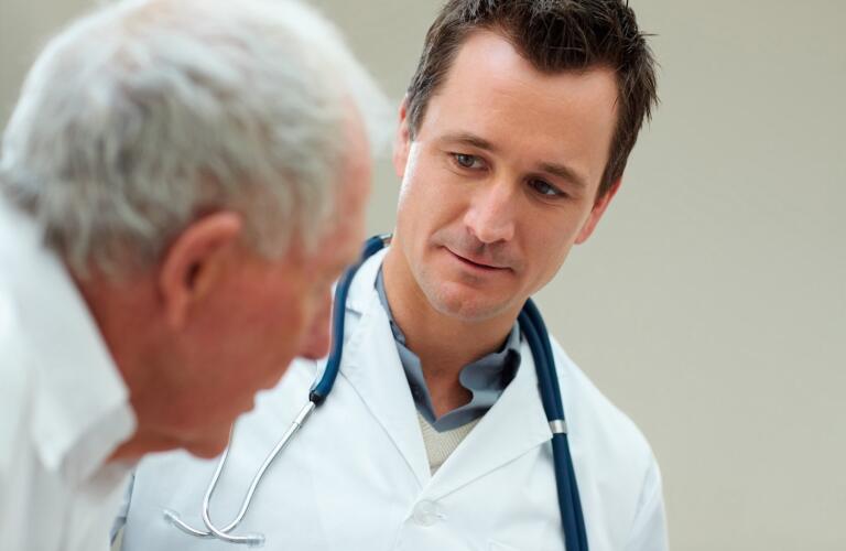 Male-doctor-with-his-patient