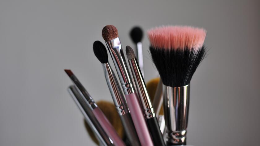 makeup-brushes