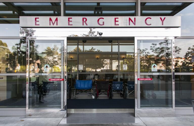 entrée de la salle d'urgence