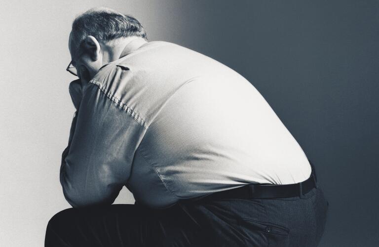 obese-man-thinking