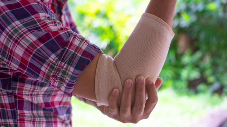 7 Home Remedies For Tennis Elbow Braces Straps Kt Tape