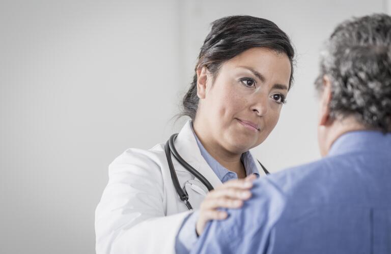doctor-comforting-patient